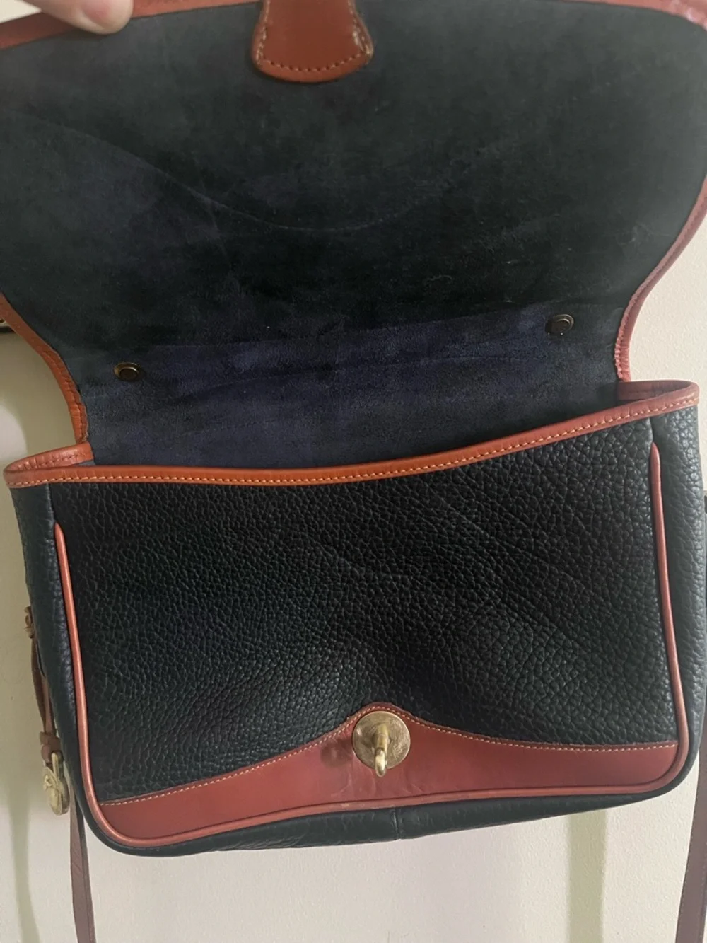 Dooney & Bourke classic dooney